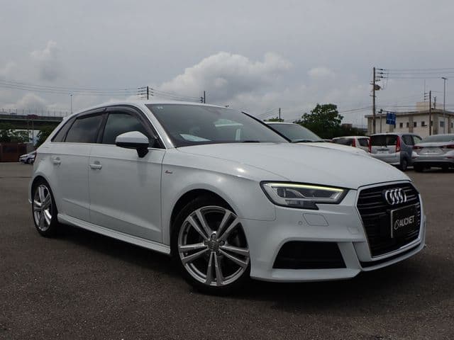 AUDI