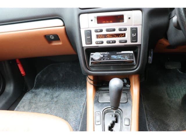 Car thumbnail 4