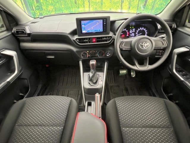 Car thumbnail 3