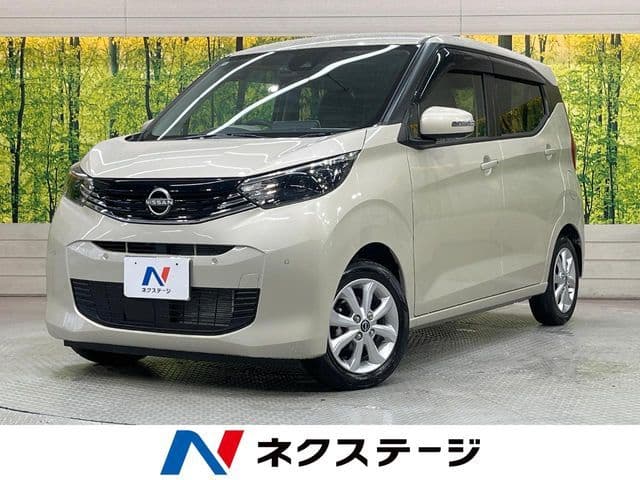 NISSAN