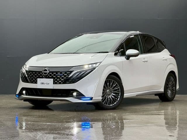 NISSAN