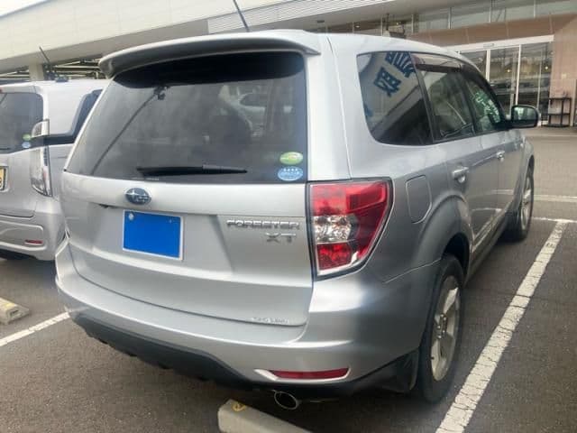 Car thumbnail 3
