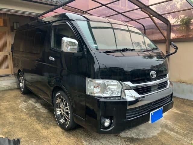 Car image 1