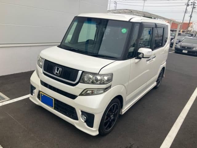 Car image 1