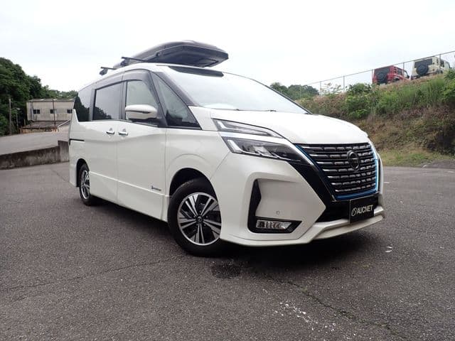 NISSAN