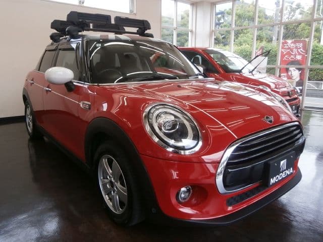 Car thumbnail 4