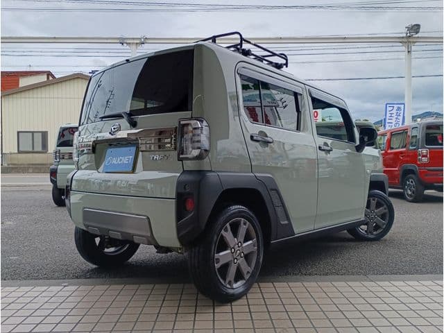 Car thumbnail 3