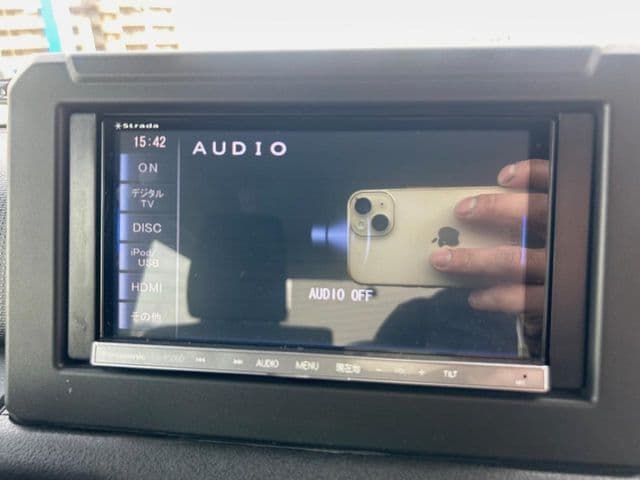 Car thumbnail 3