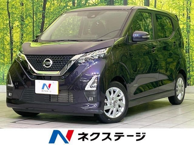 NISSAN