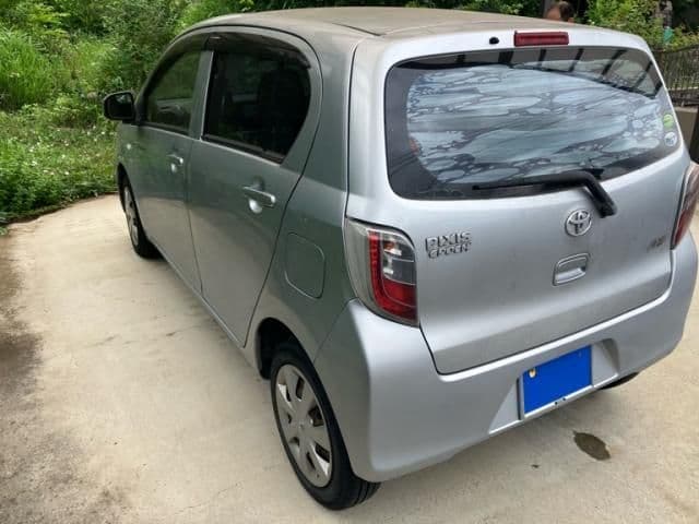 Car thumbnail 4