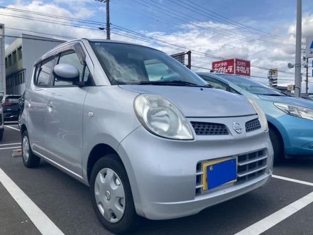 NISSAN