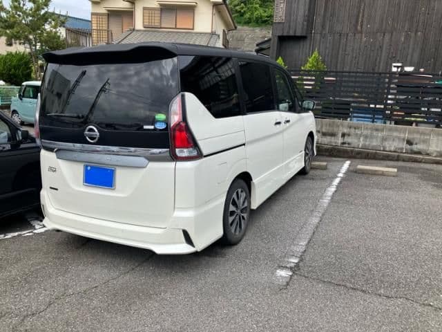 Car thumbnail 3