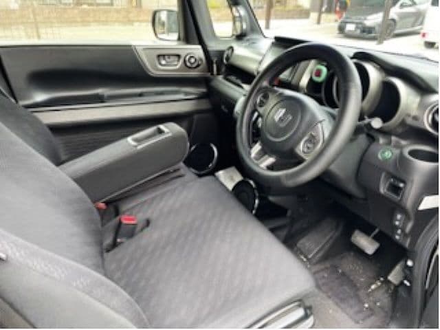 Car thumbnail 2