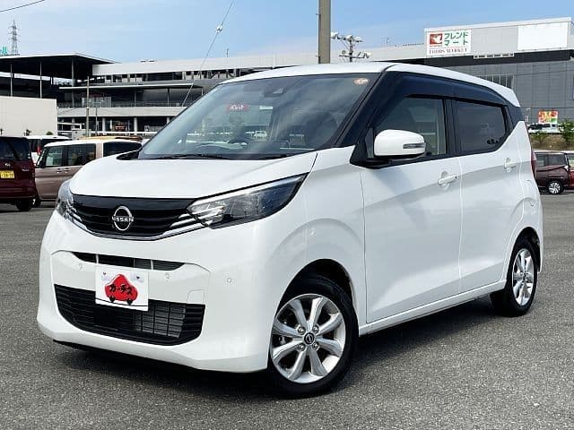 NISSAN