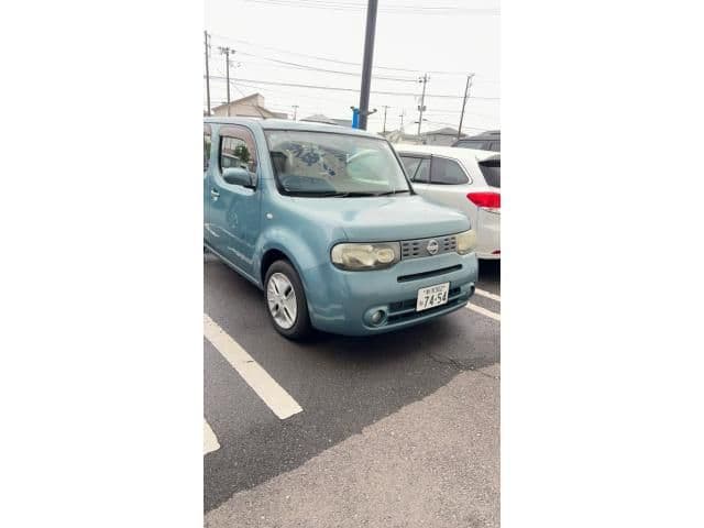 NISSAN