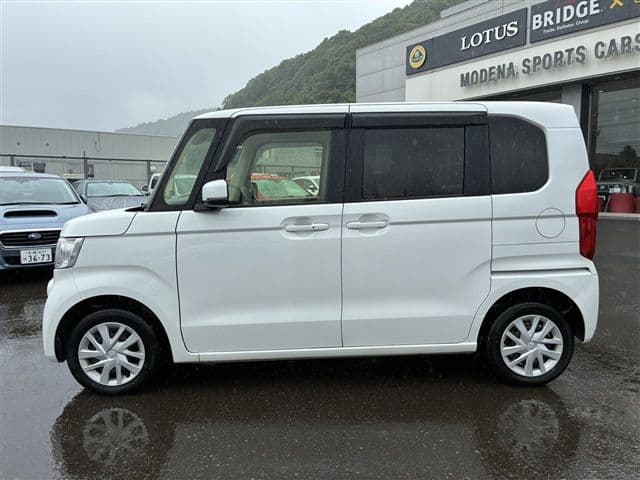 Car thumbnail 3