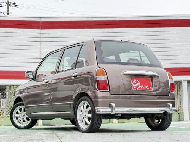 Car thumbnail 4