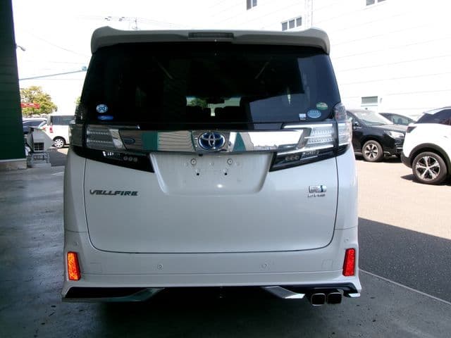 Car thumbnail 4