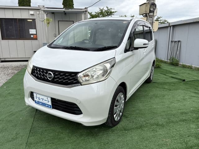NISSAN