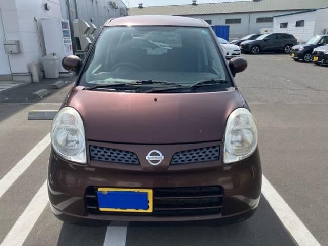 NISSAN