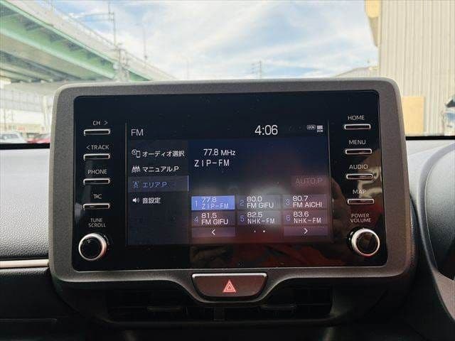 Car thumbnail 4