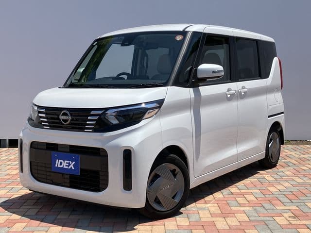 NISSAN