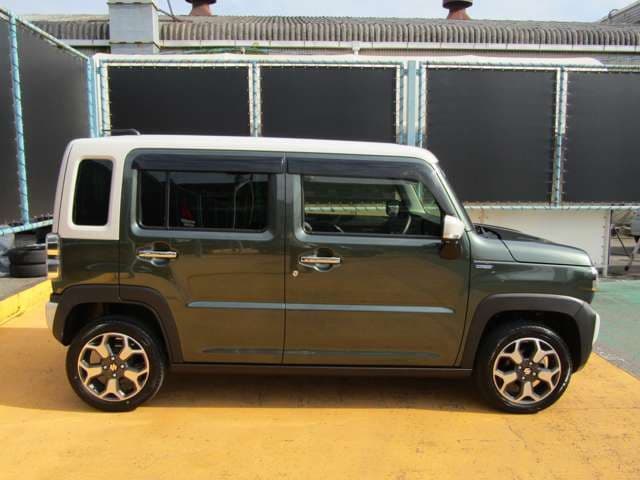 Car thumbnail 4