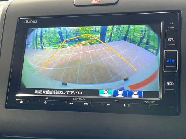 Car thumbnail 4