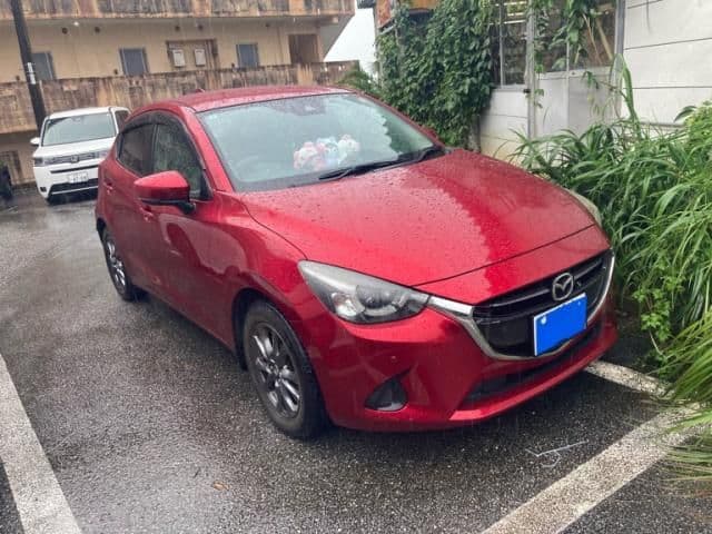 Car thumbnail 2