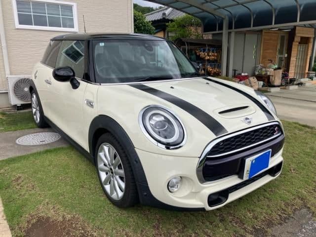 Car thumbnail 2