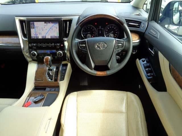 Car thumbnail 3