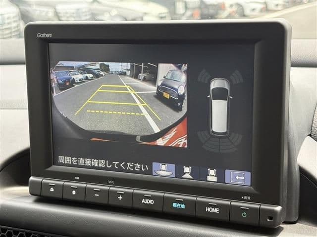 Car thumbnail 4