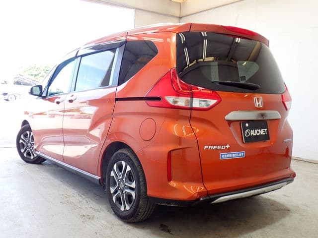 Car thumbnail 3