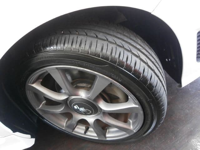 Car thumbnail 2