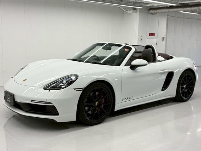 PORSCHE