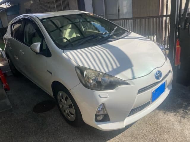 Car image 1