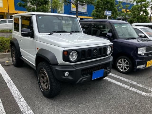 Car thumbnail 2