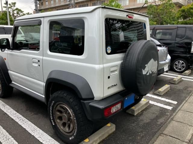 Car thumbnail 4