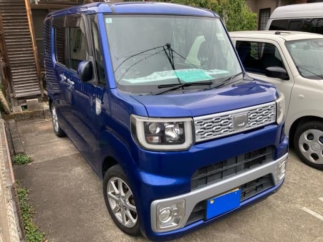 Car image 1