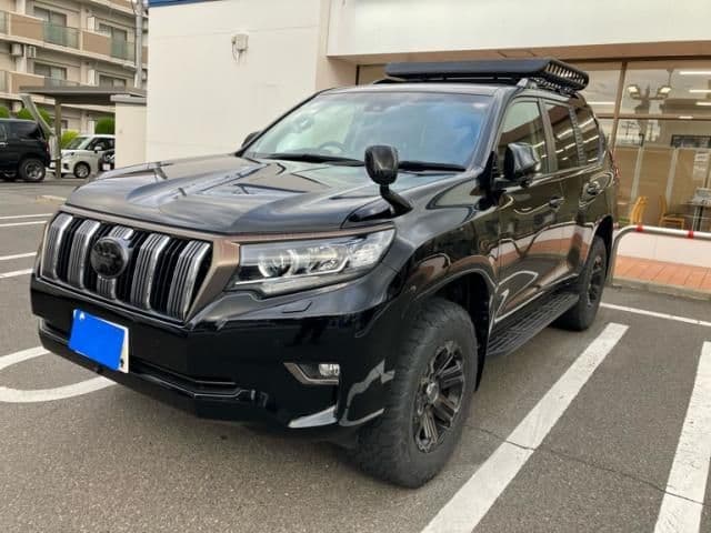 Car thumbnail 3