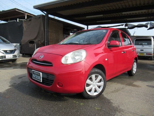NISSAN
