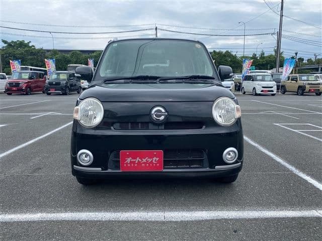 Car thumbnail 3