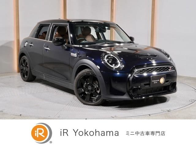 Car image 1