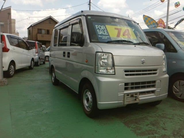 SUZUKI