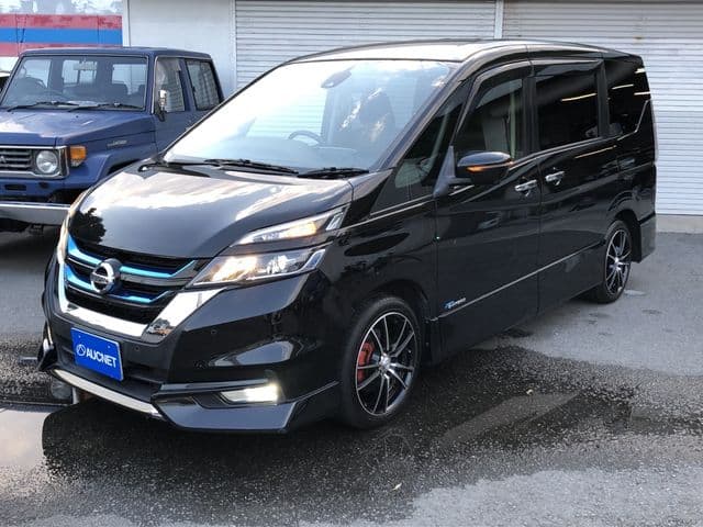 NISSAN