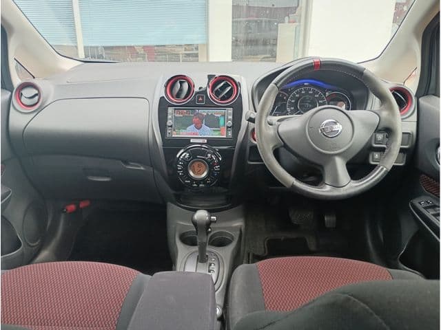 Car thumbnail 2