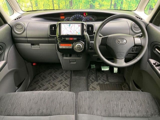 Car thumbnail 2