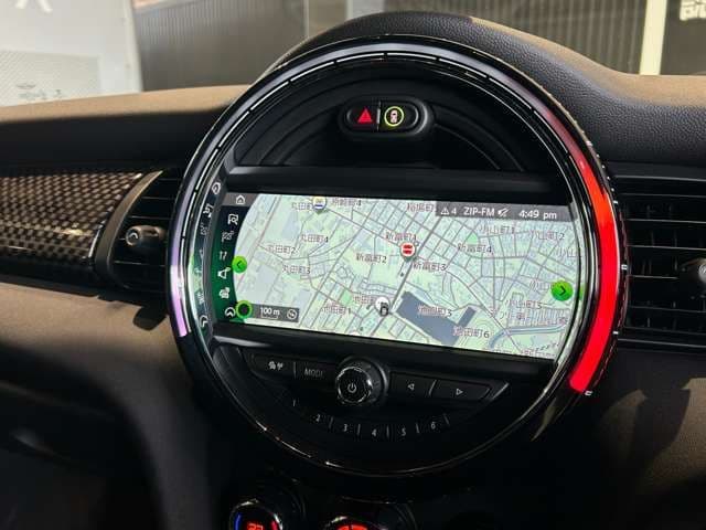 Car thumbnail 3