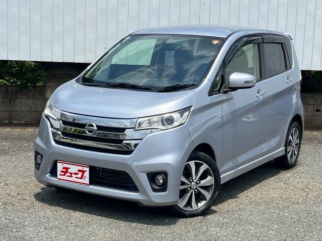 NISSAN