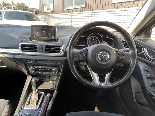 Car thumbnail 4